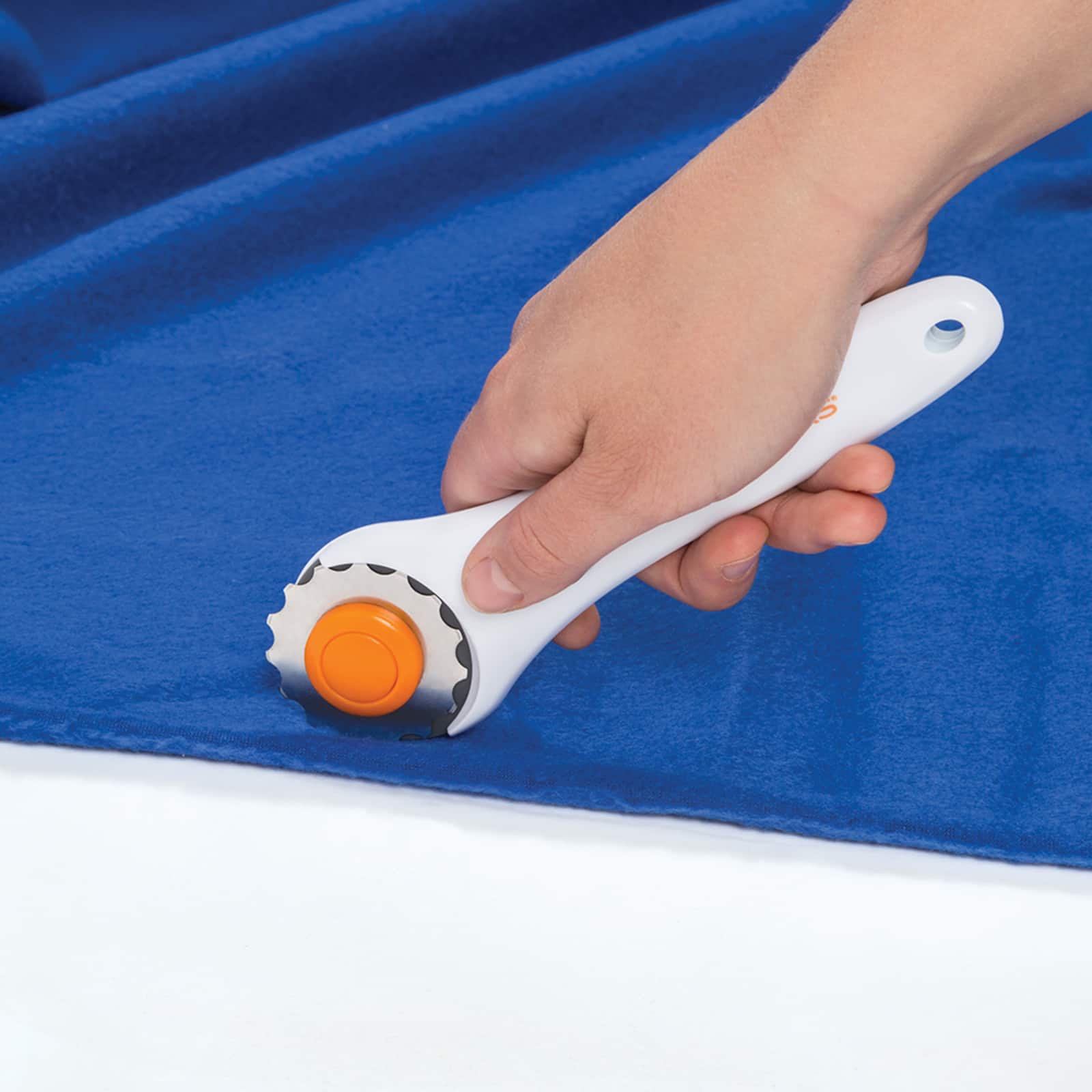 Fiskars® 45mm Perforating Rotary Blade - Image 3
